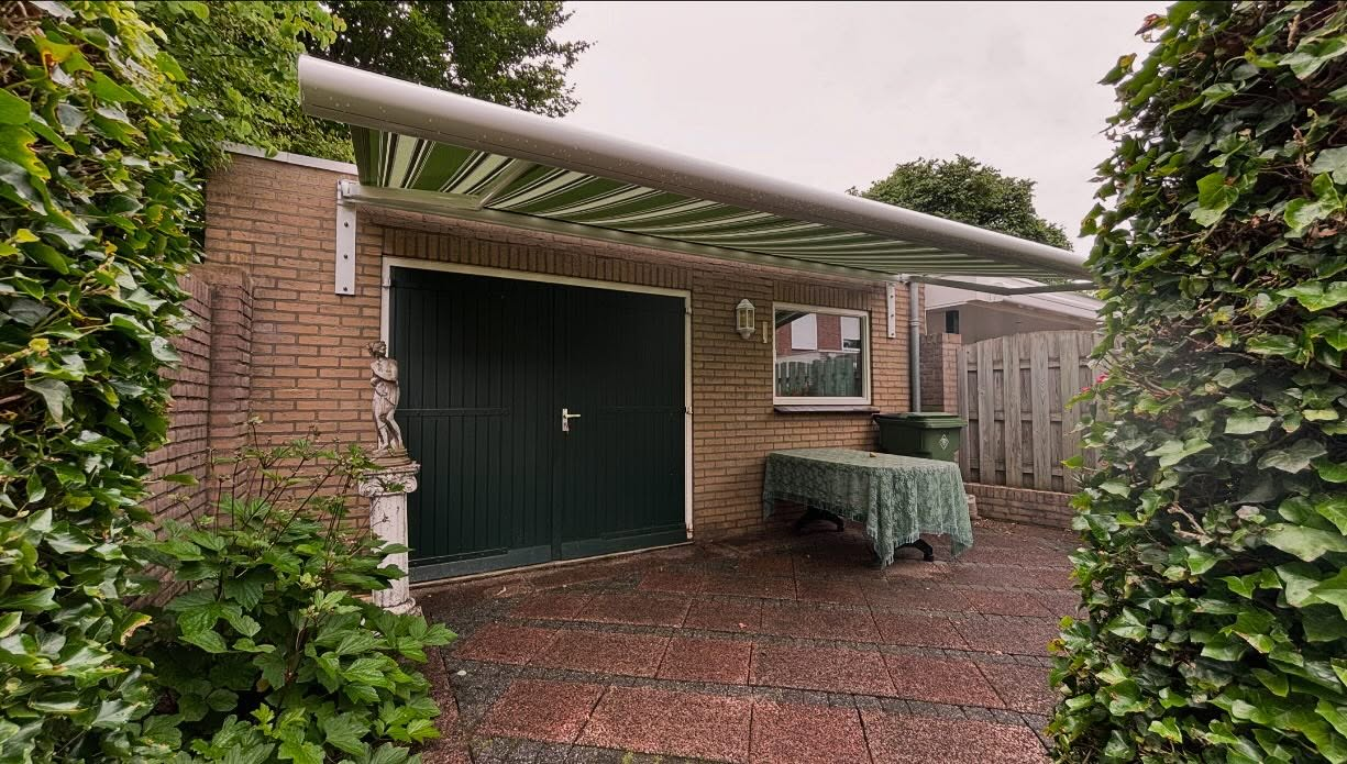 Zonnescherm reparatie