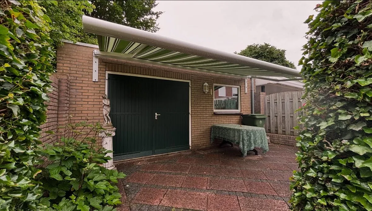 Zonnescherm reparatie